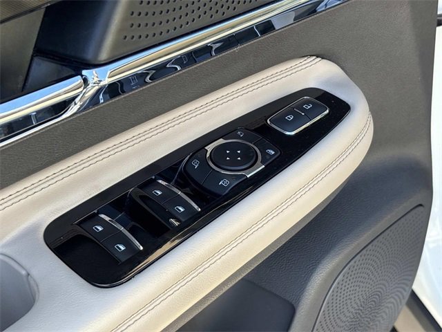 Certified 2023 Lincoln Corsair Reserve image 26