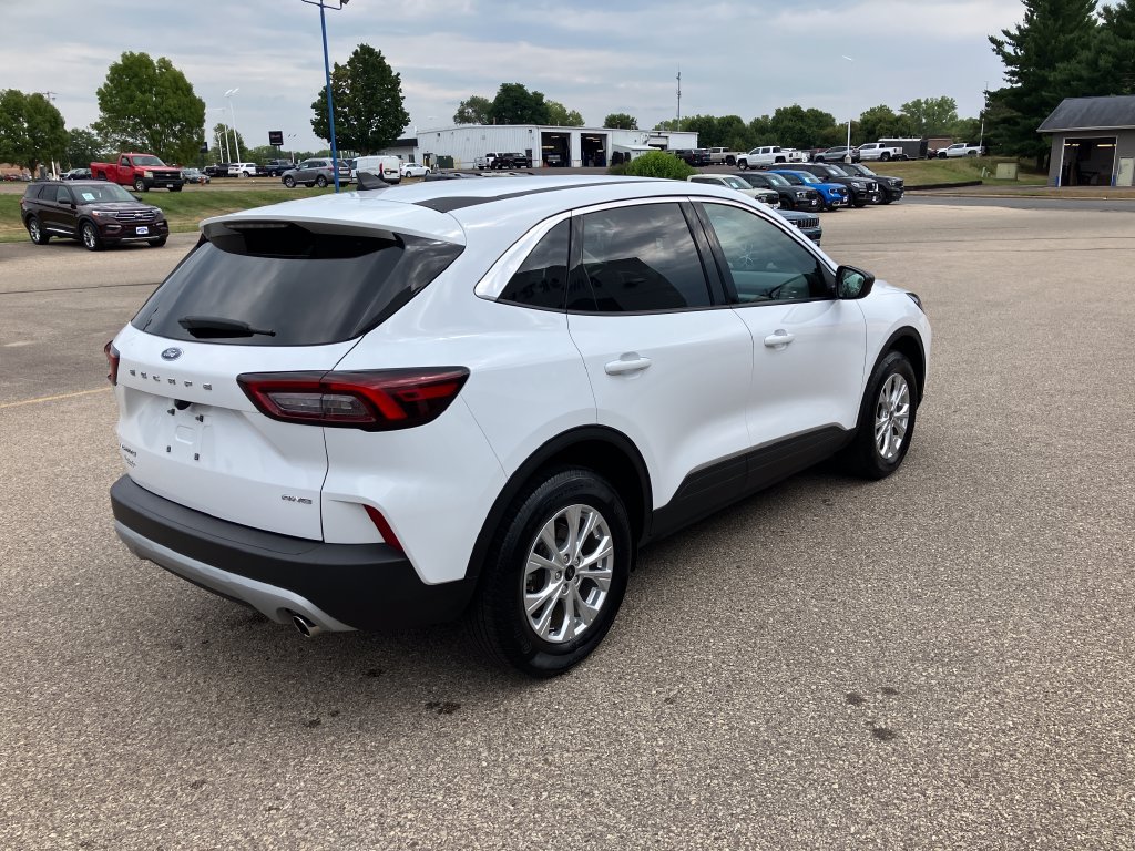 Used 2023 Ford Escape Active AWD/4WD image 6