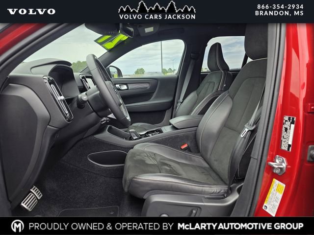 Used 2021 Volvo XC40 T5 R-Design AWD/4WD image 13
