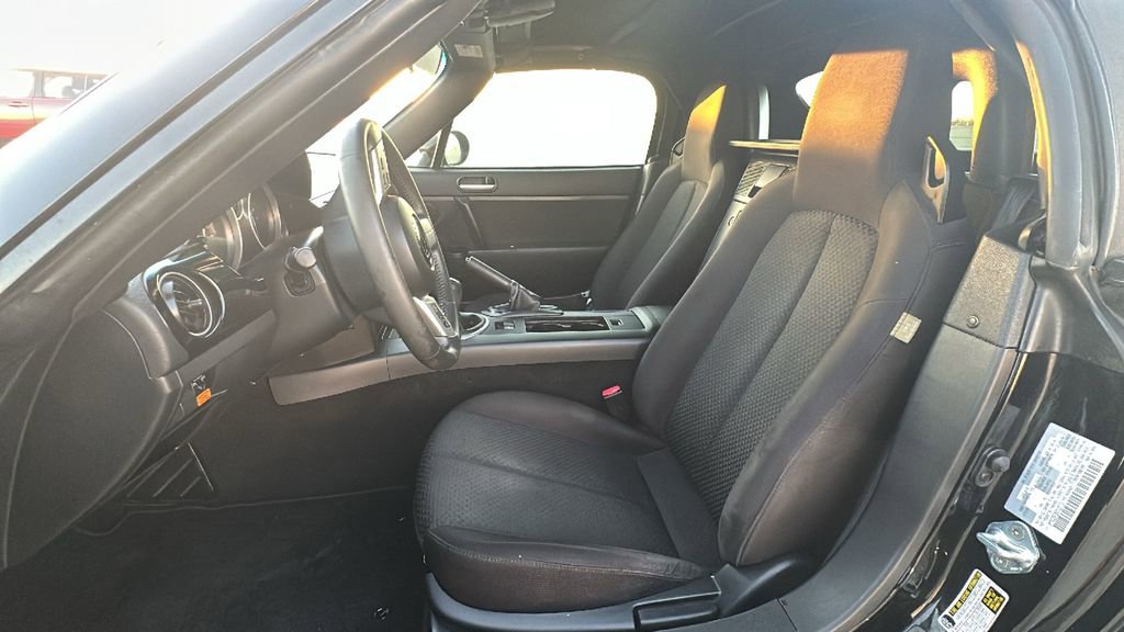 Used 2006 MAZDA MX-5 Miata Touring image 4