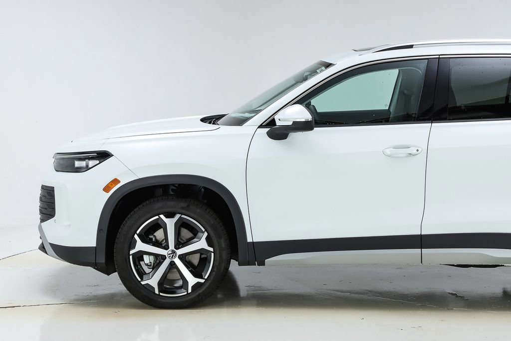 New 2026 Volkswagen Tiguan SE image 42