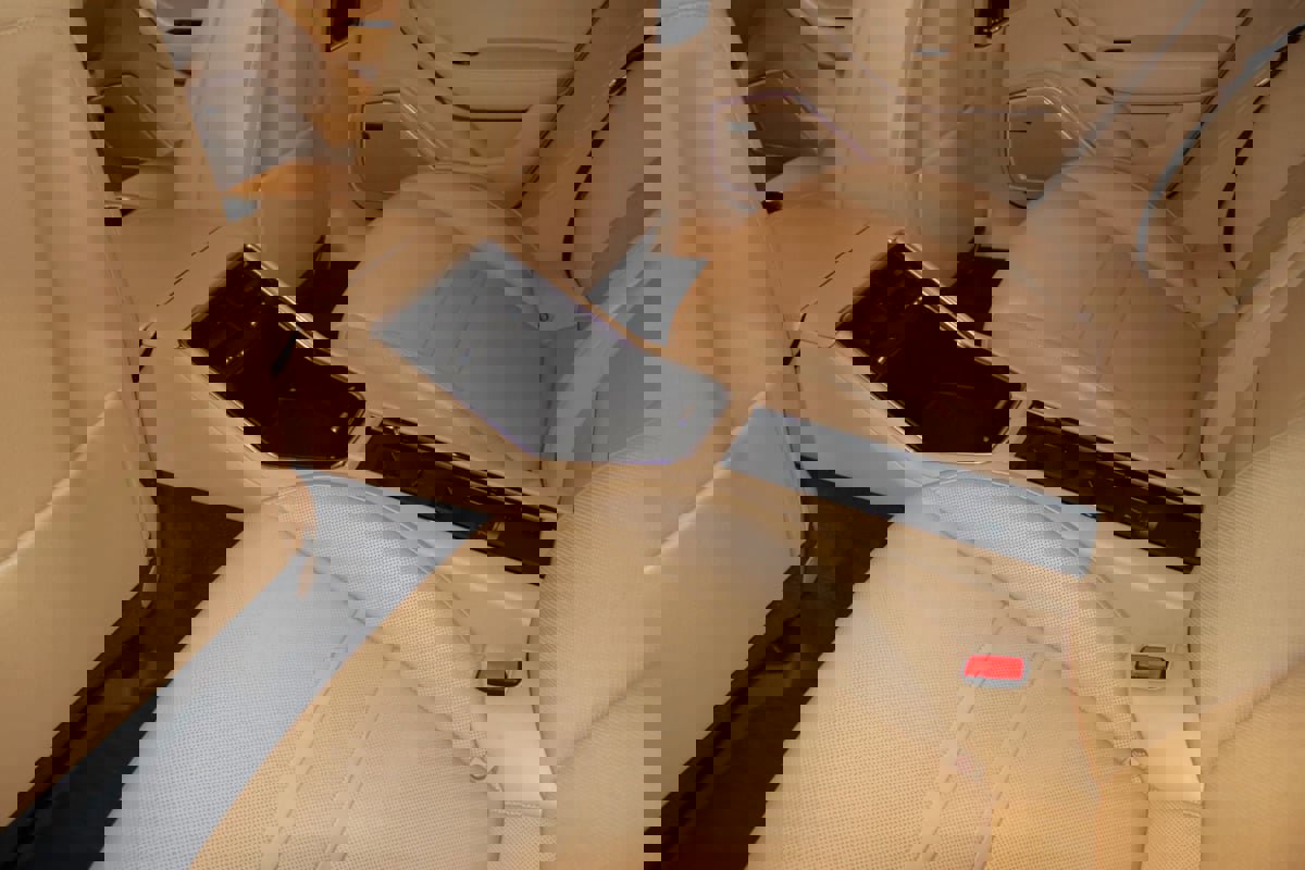 Used 2018 Porsche Panamera 4 image 72