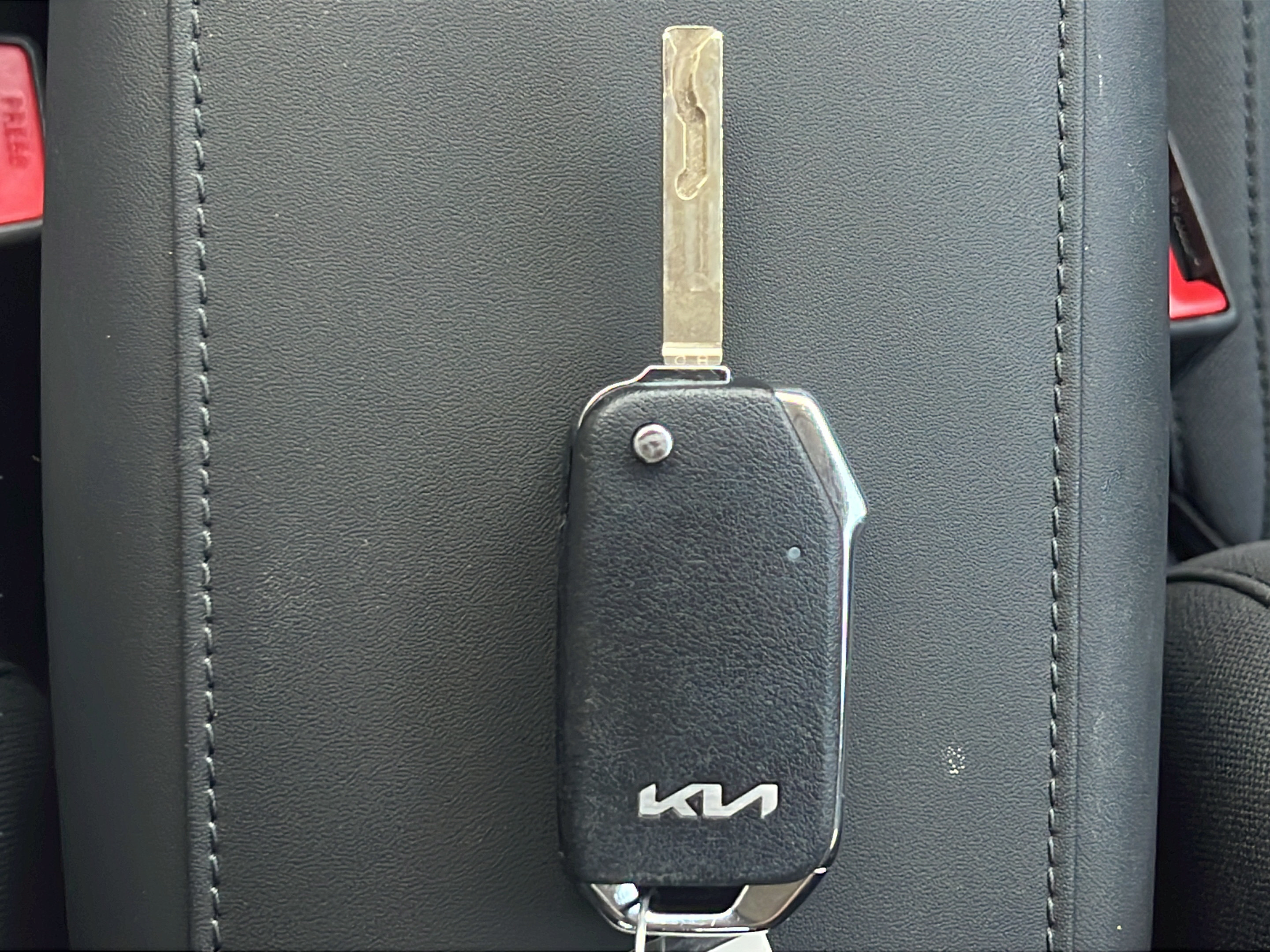 Certified 2024 Kia Niro LX FWD image 20