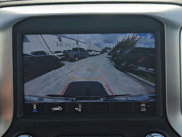 Used 2022 GMC Sierra 2500 SLT w/ SLT Convenience Package image 13