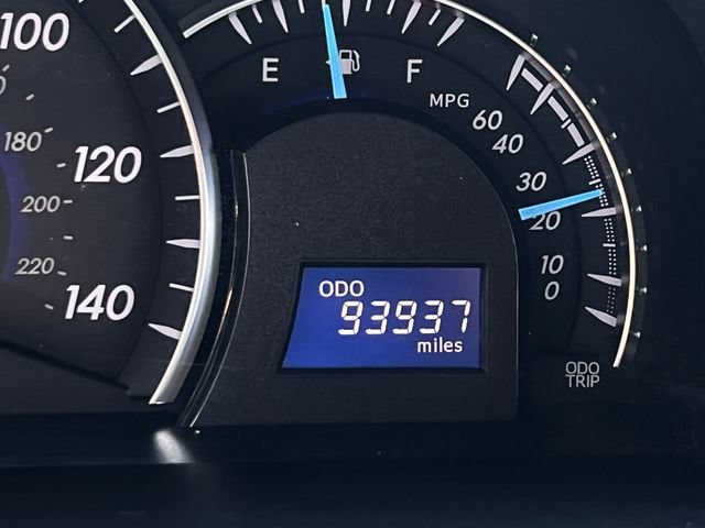 Used 2012 Toyota Camry XLE w/ Leather Pkg FWD image 21