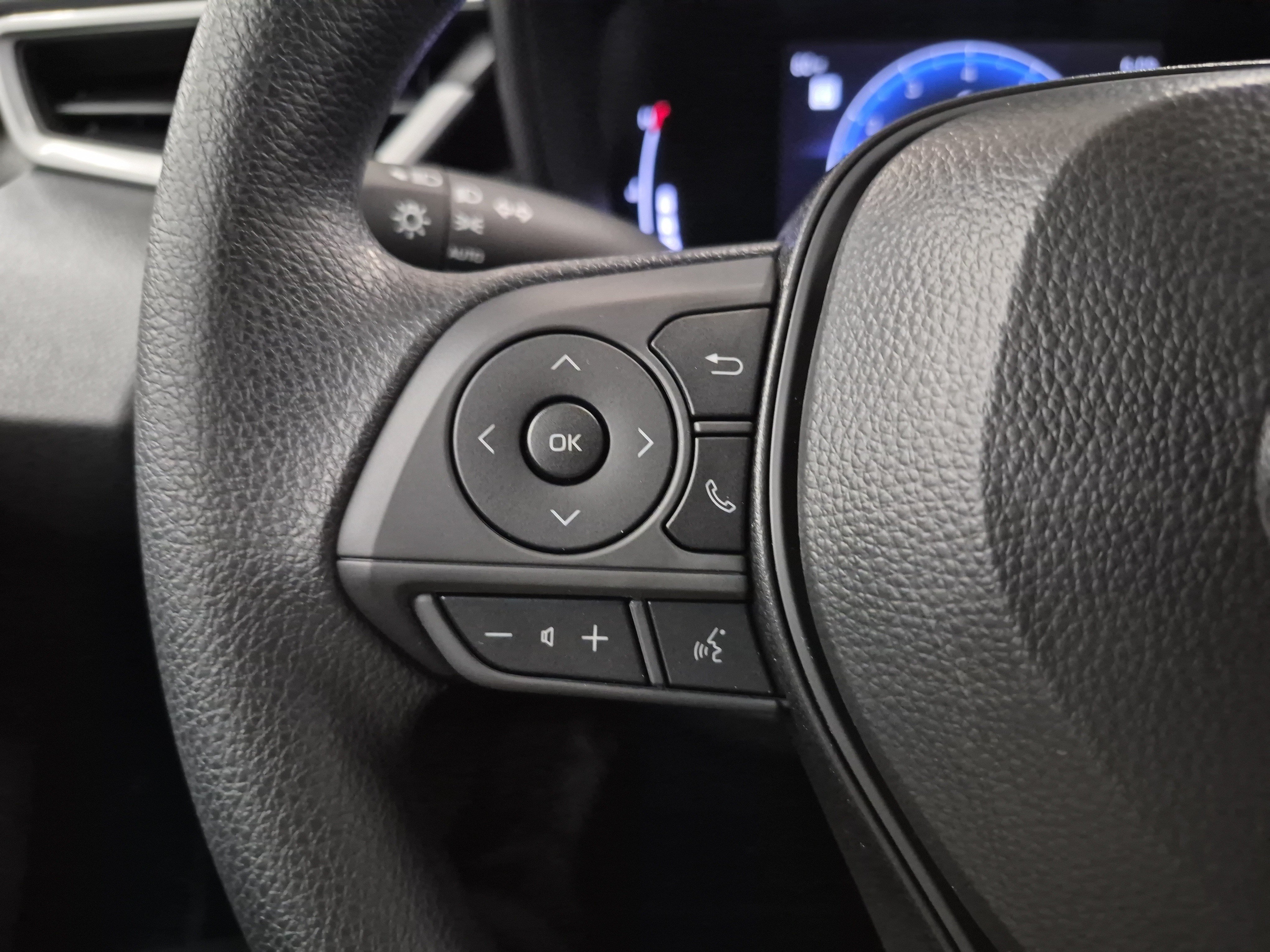 Used 2026 Toyota Corolla LE FWD image 22