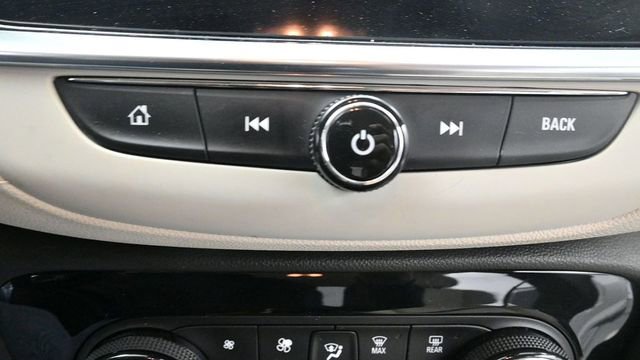 Used 2020 Buick Encore GX Essence AWD/4WD image 25