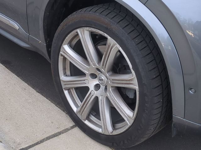 Used 2017 Volvo XC90 T6 Inscription w/ Vision Package image 4