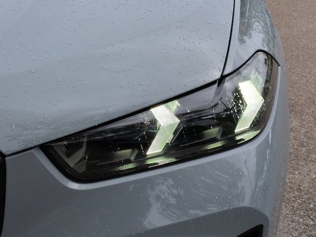 New 2026 BMW X5 sDrive40i w/ M Sport Package RWD image 10