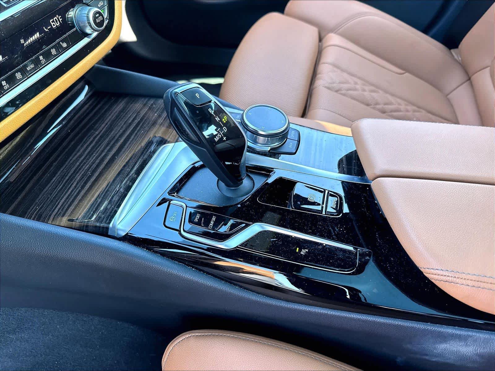 Used 2023 BMW 540i w/ Convenience Package RWD image 18