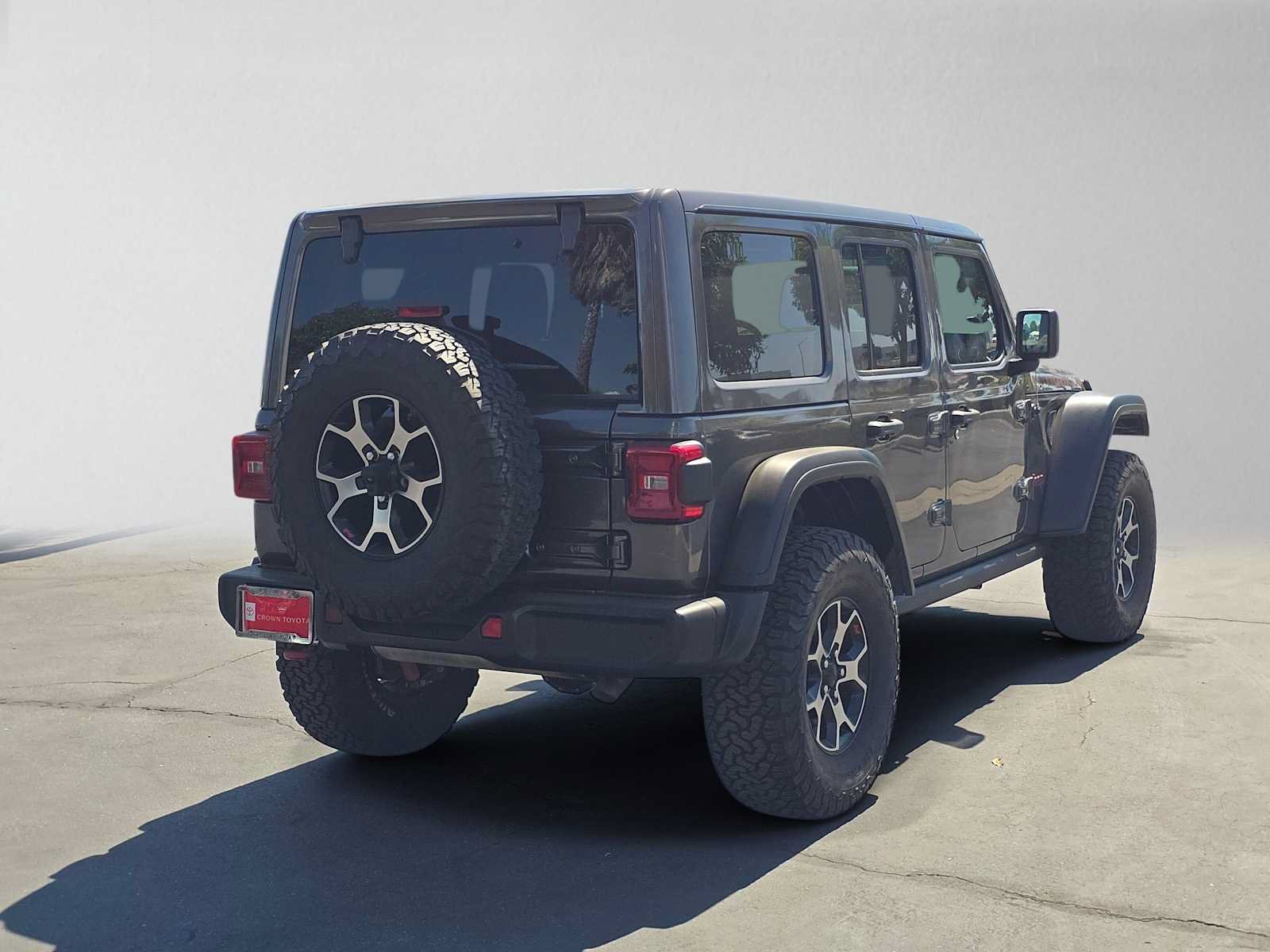 Used 2018 Jeep Wrangler Unlimited Rubicon AWD/4WD image 3