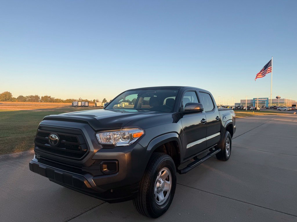 Used 2023 Toyota Tacoma SR AWD/4WD image 10