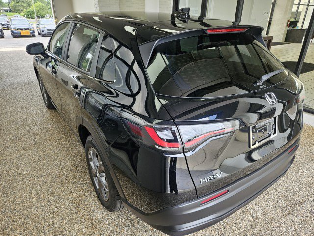 New 2027 Honda HR-V LX image 4