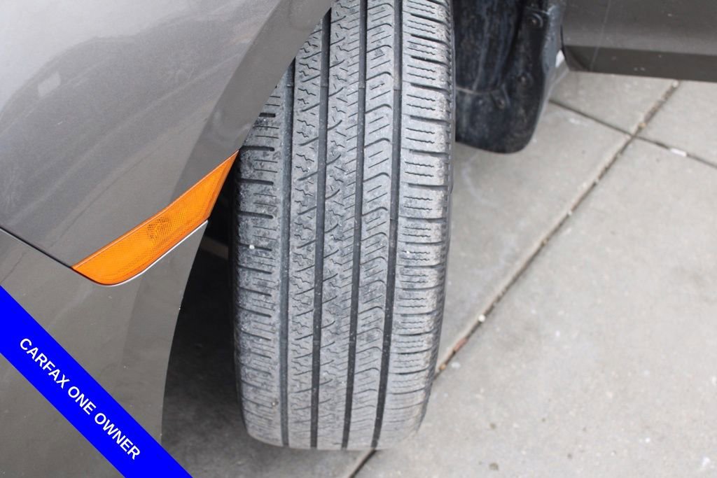 Used 2023 Honda Odyssey Elite image 13