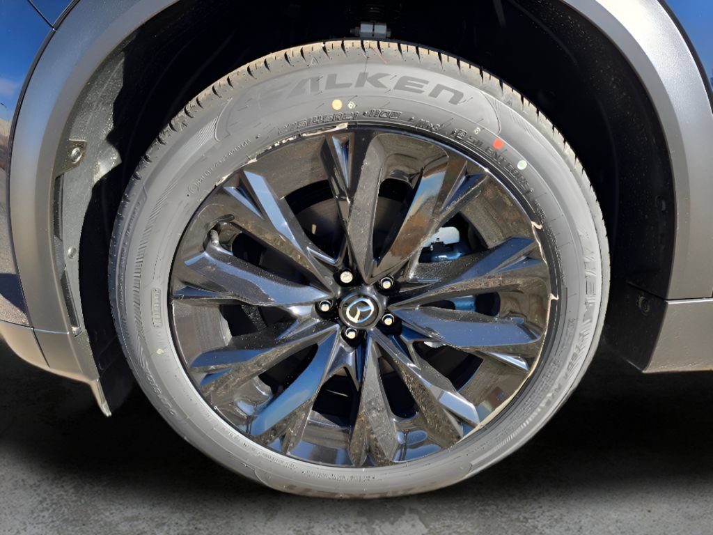 New 2025 MAZDA CX-90 Plug-In Hybrid w/Premium Sport AWD/4WD image 9