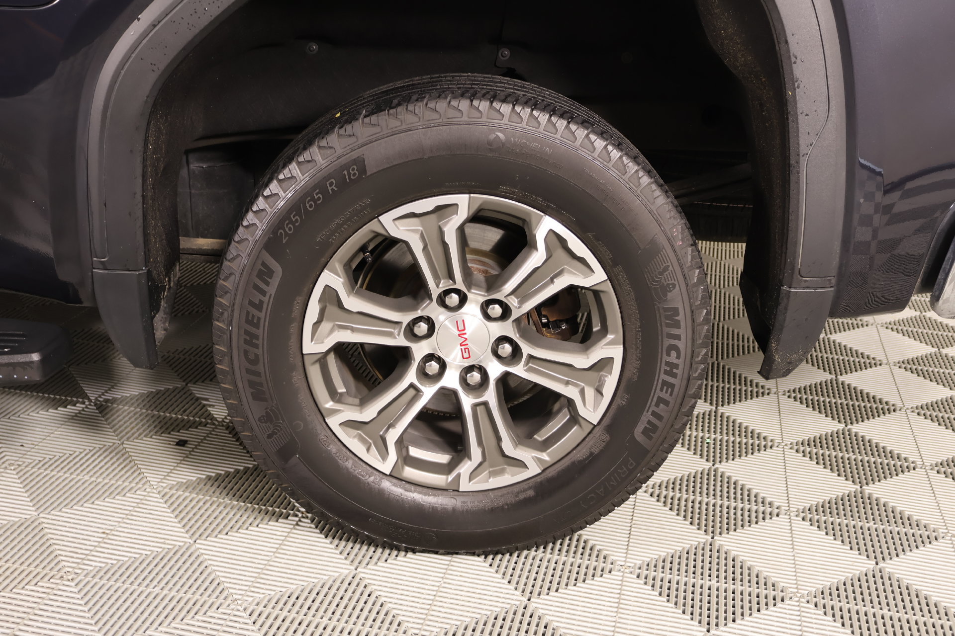 Used 2022 GMC Sierra 1500 SLT RWD image 18
