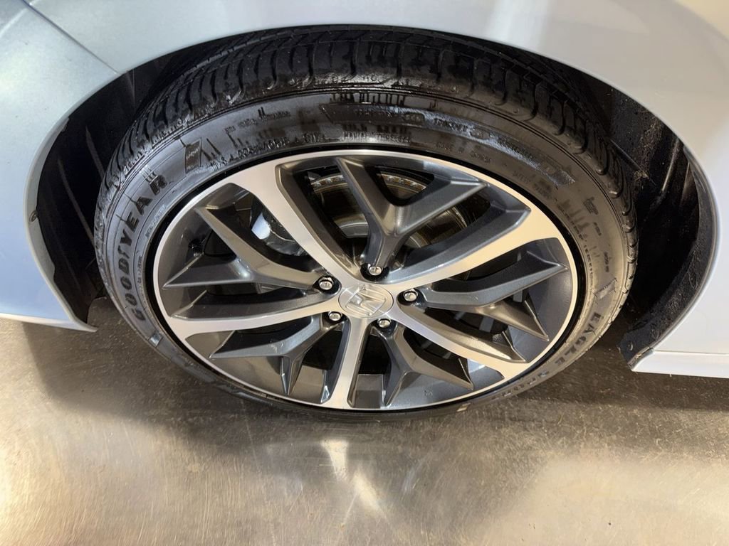 Used 2023 Honda Civic Touring image 11