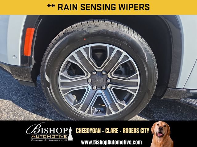 Used 2023 Jeep Wagoneer L Series II AWD/4WD image 26