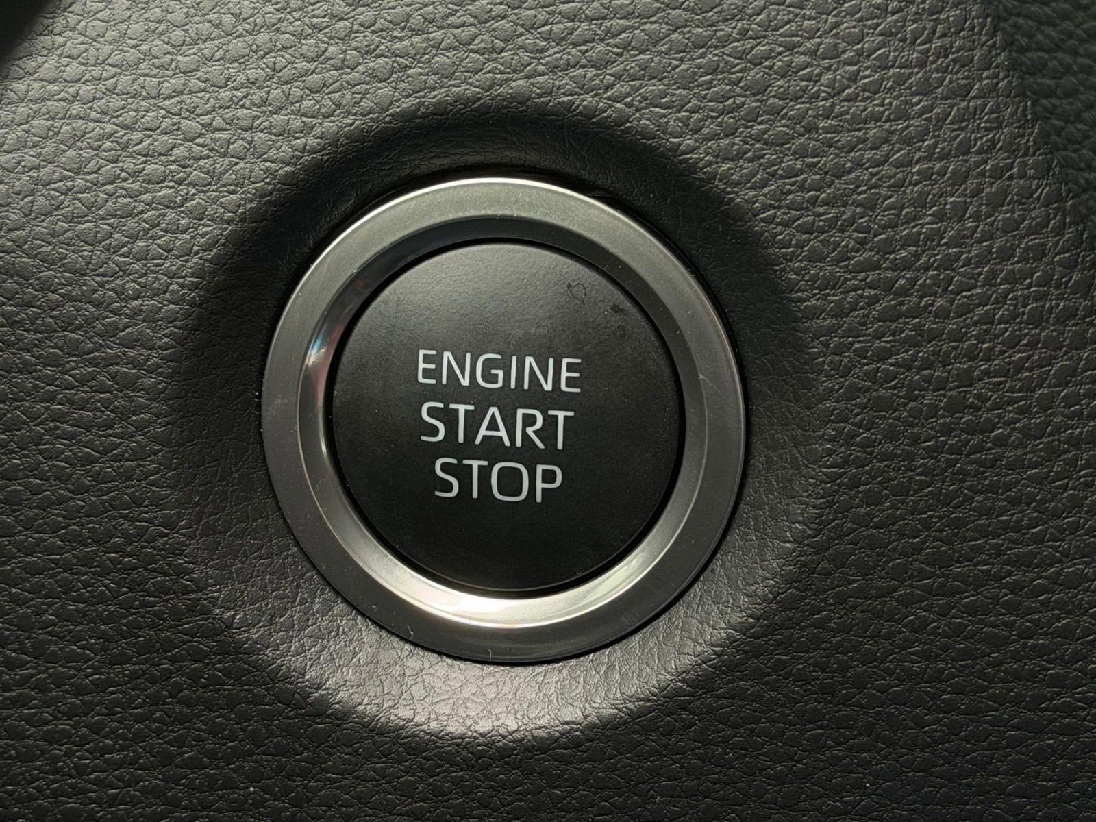Used 2025 Toyota Corolla XSE FWD image 34