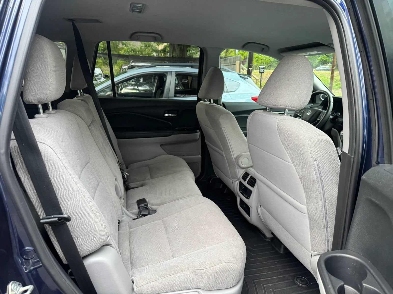 Used 2020 Honda Pilot EX image 9