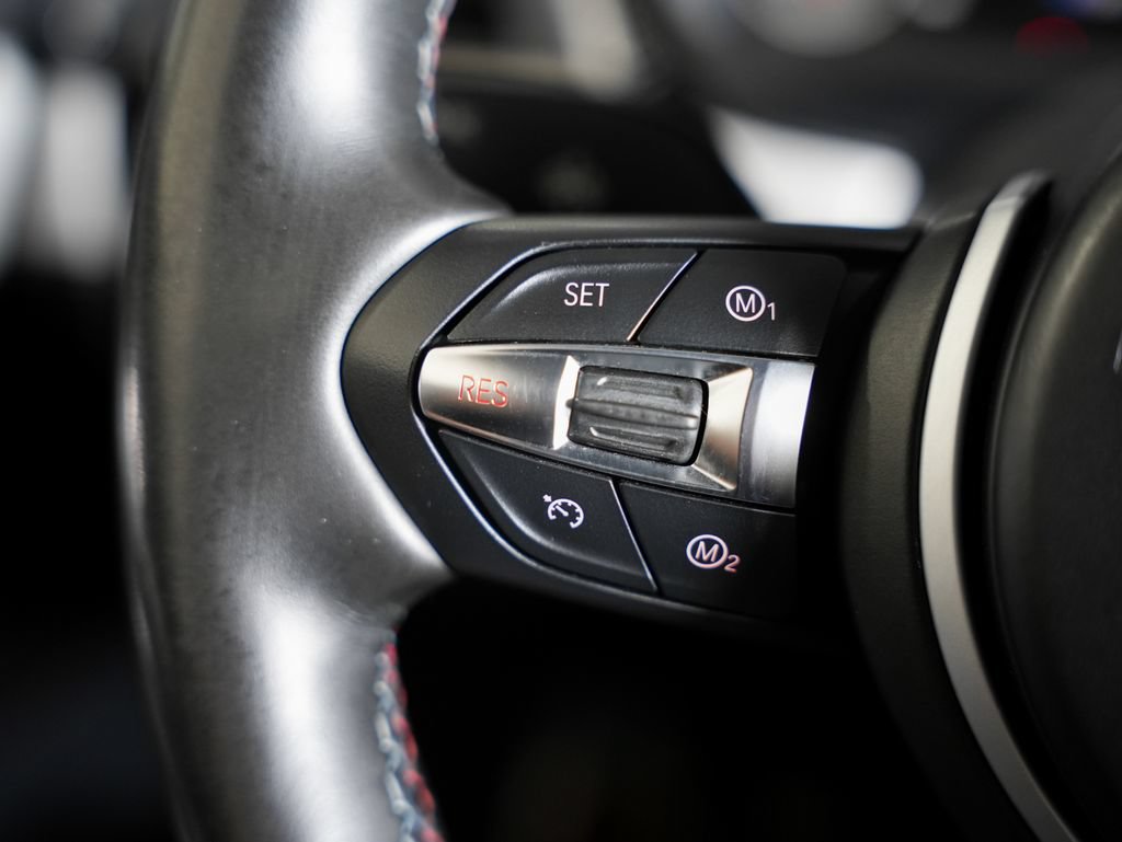 Used 2018 BMW M4 Coupe RWD image 15