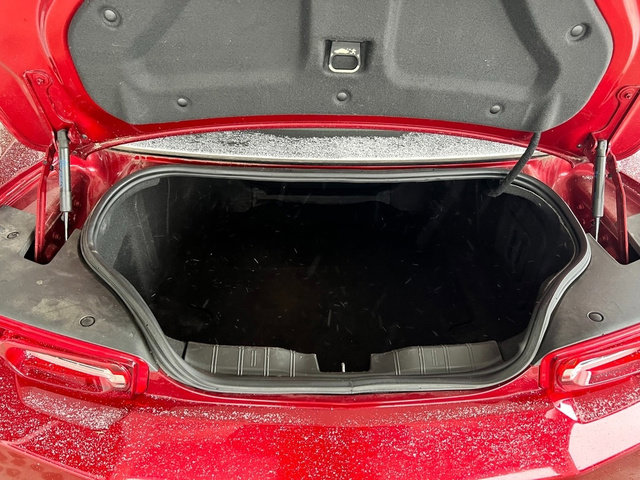 Used 2023 Chevrolet Camaro LT image 9