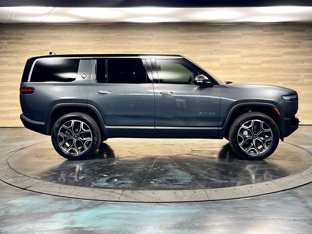 Used 2025 Rivian R1S Adventure Dual AWD/4WD image 27