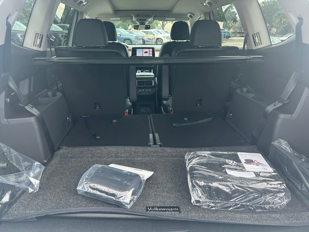 New 2026 Volkswagen Atlas SE image 37