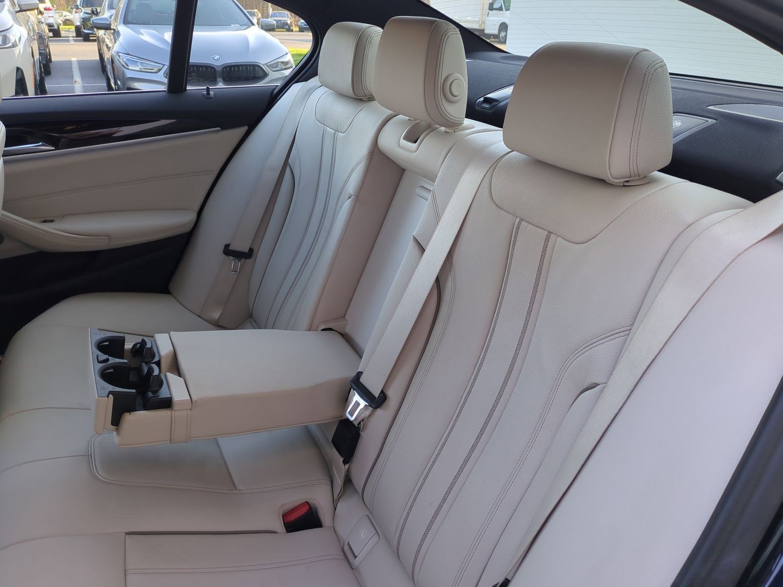 Used 2019 BMW 530e w/ Convenience Package image 31