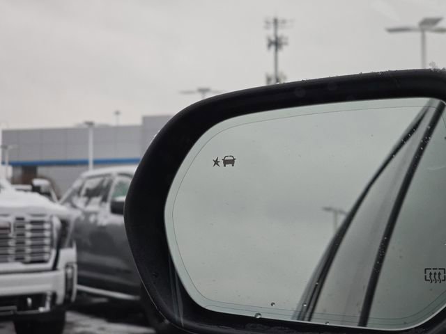 Used 2025 GMC Acadia Denali w/ Super Cruise Package image 10