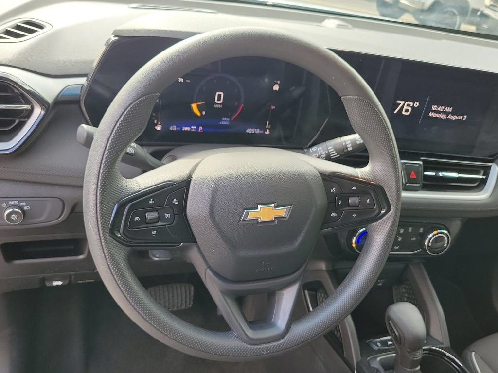 Used 2025 Chevrolet TrailBlazer LT AWD/4WD image 27