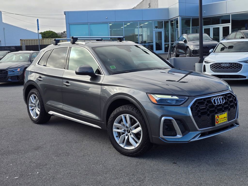 Used 2022 Audi Q5 2.0T Premium w/ Convenience Package AWD/4WD image 1