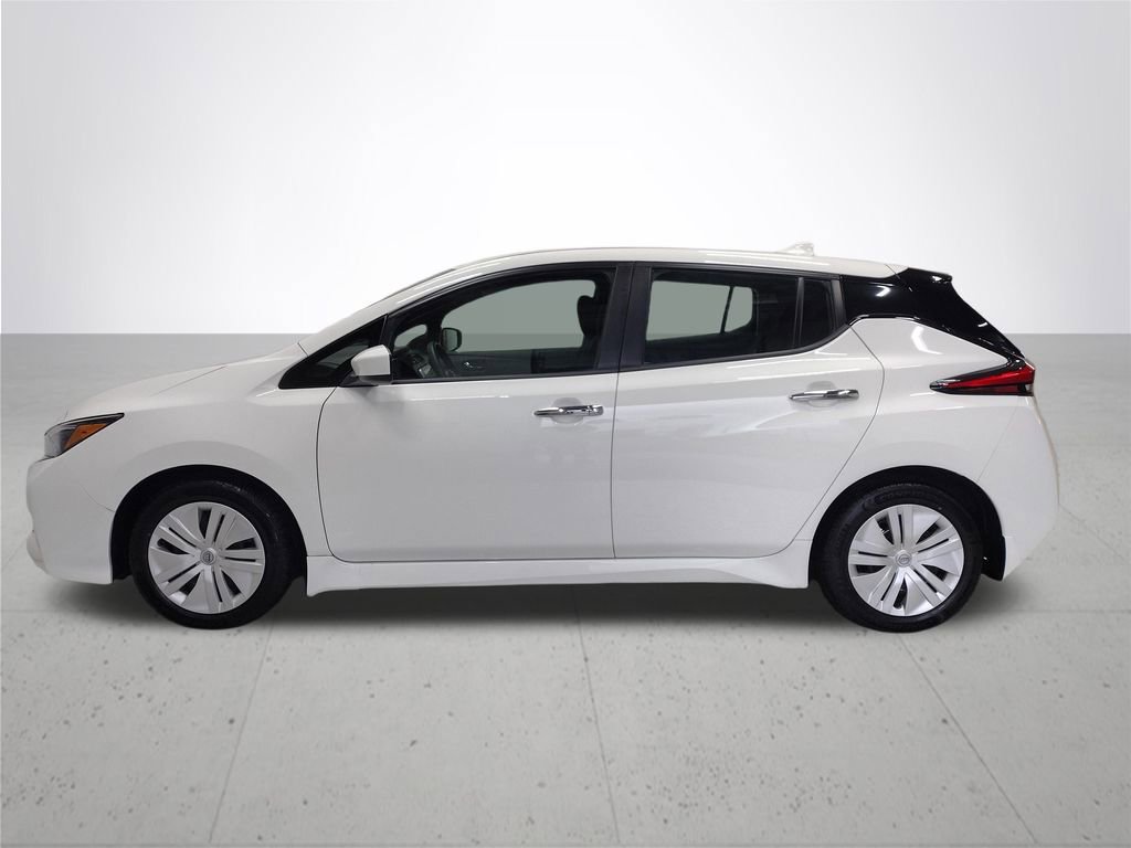 Used 2023 Nissan Leaf S image 10