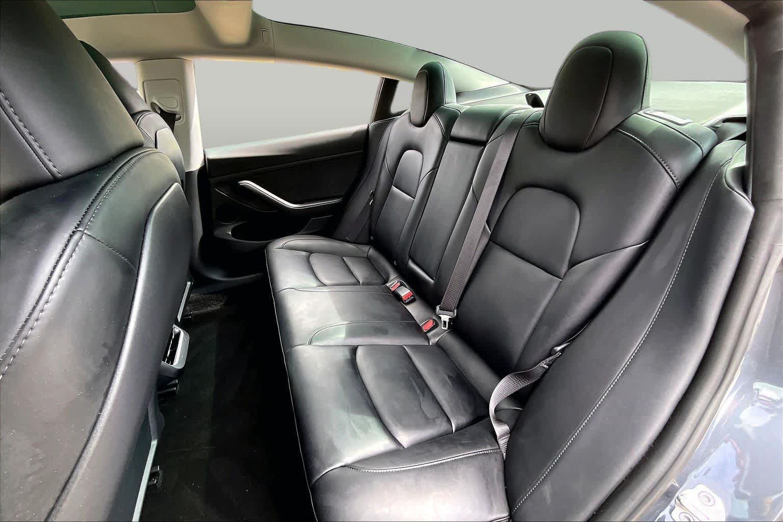 Used 2023 Tesla Model 3 Standard Range RWD image 17