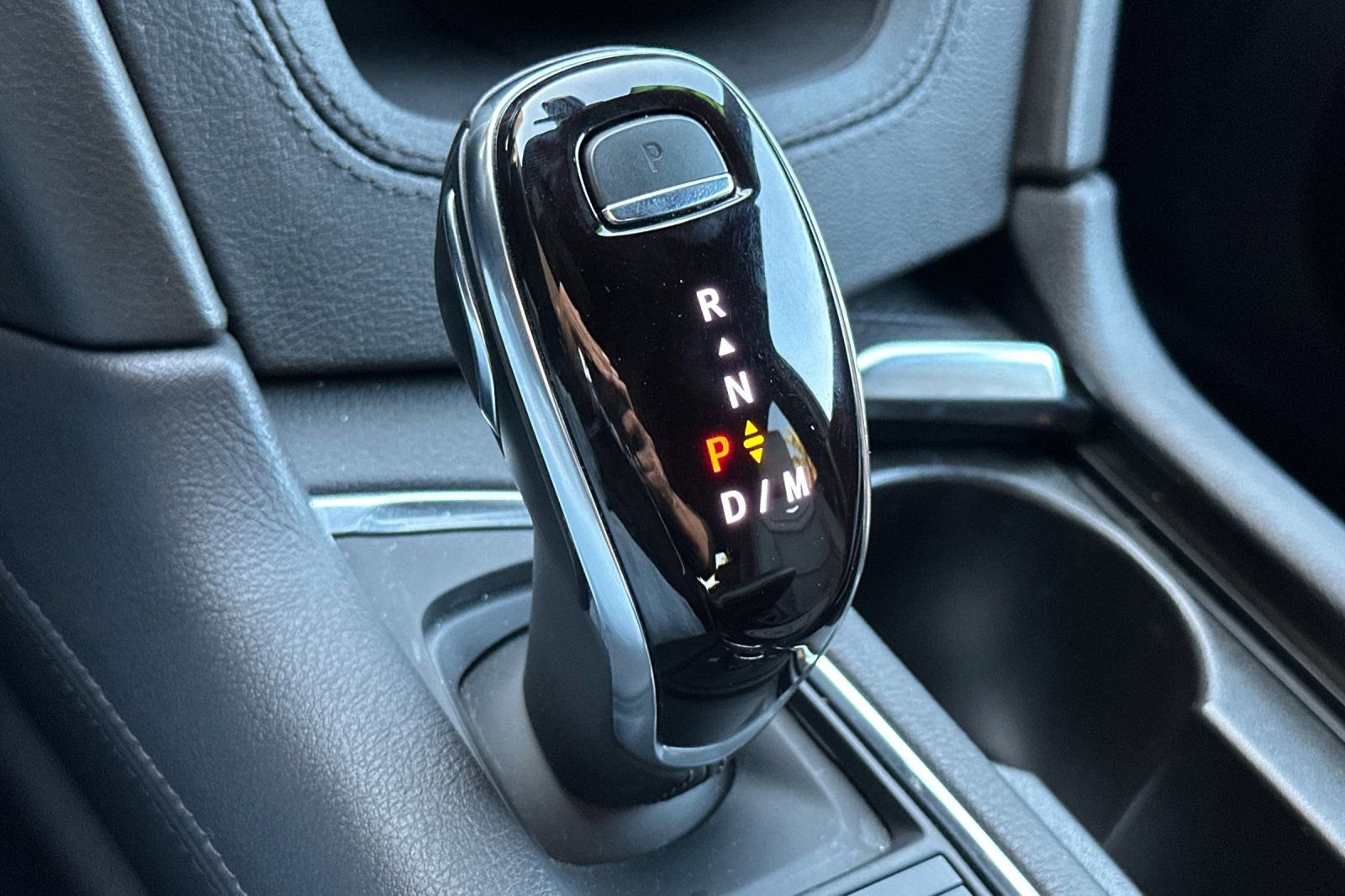 Used 2022 Cadillac XT6 Premium Luxury w/ Technology Package image 24