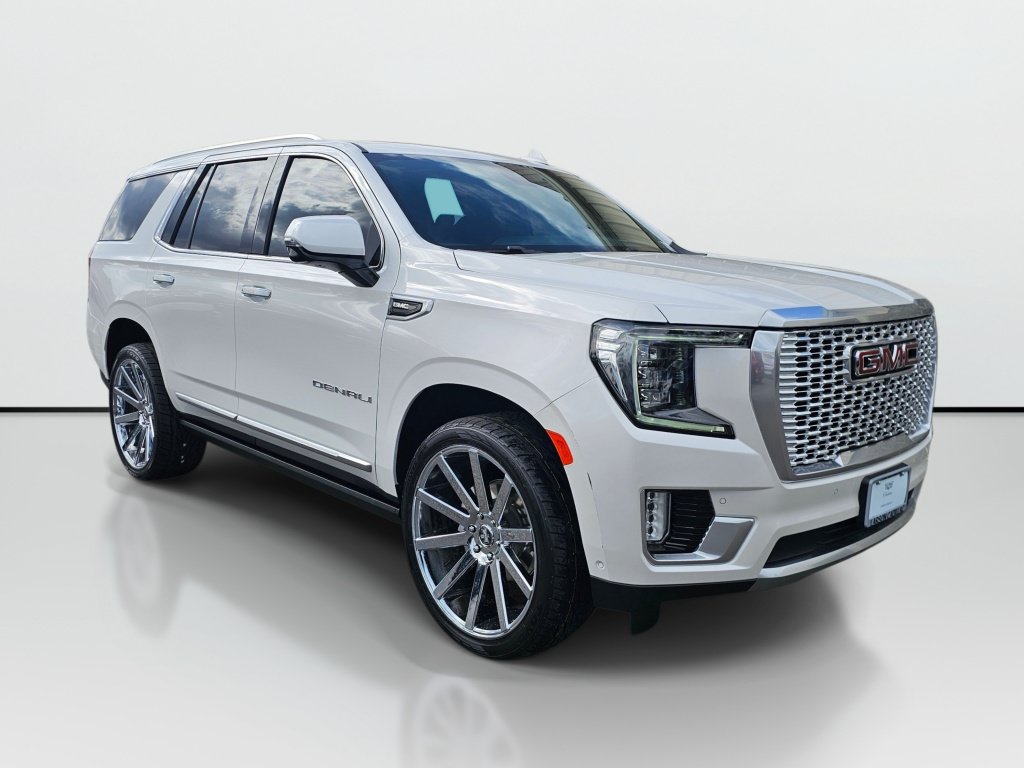 Used 2024 GMC Yukon Denali w/ Denali Reserve Package AWD/4WD image 9