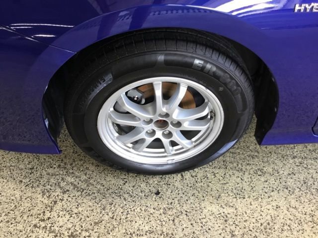 Used 2017 Toyota Prius Three w/ Protection Package image 8