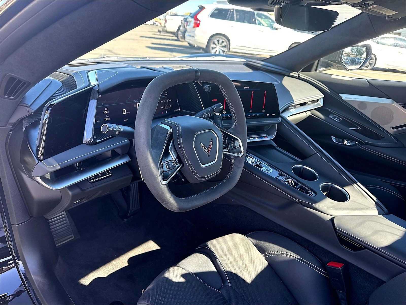 Used 2026 Chevrolet Corvette Stingray Premium Conv w/ Z51 Performance Package RWD image 16