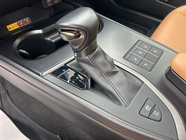 Used 2024 Lexus UX 250h AWD w/ Premium Package image 20