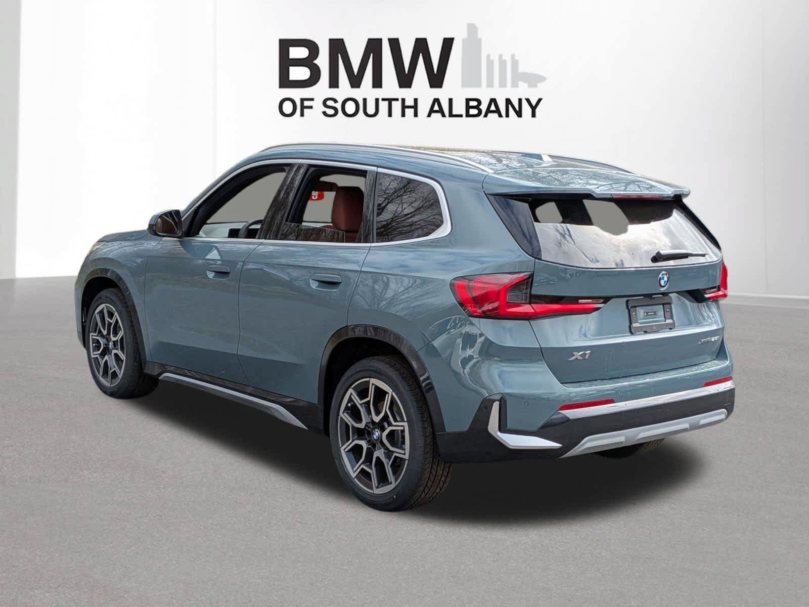 New 2026 BMW X1 xDrive28i w/ Convenience Package AWD/4WD image 4
