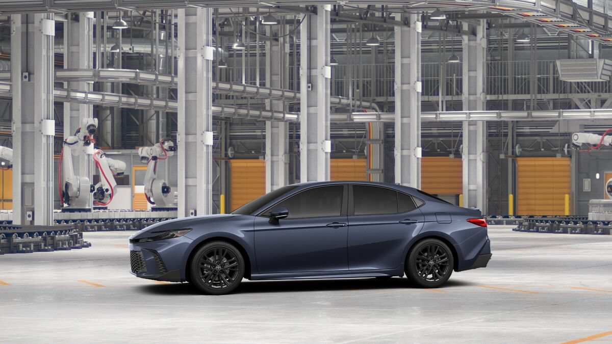 New 2027 Toyota Camry SE FWD image 3