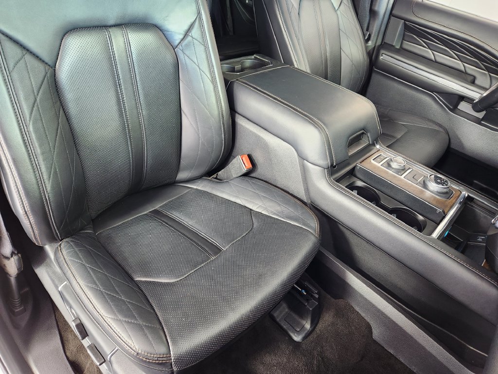 Used 2020 Ford Expedition Platinum AWD/4WD image 11