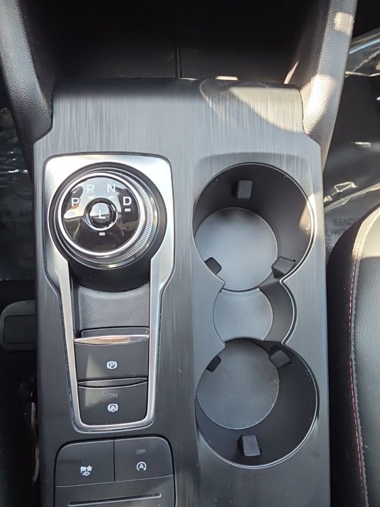 Certified 2022 Ford Escape SEL w/ SEL Stealth AWD Package image 21