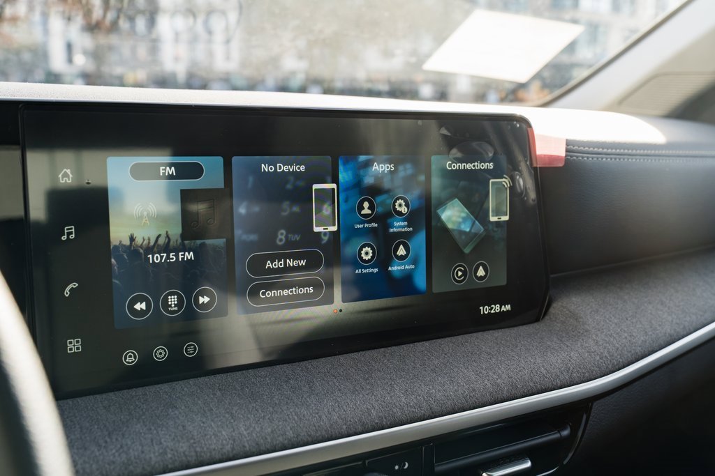 New 2026 Nissan Kicks SV image 13