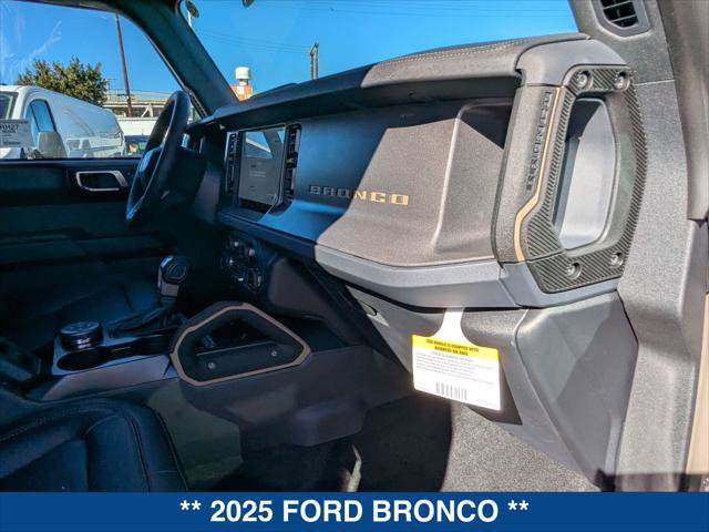 New 2025 Ford Bronco Badlands AWD/4WD image 19