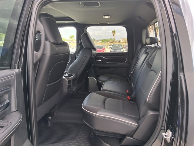 New 2026 RAM 3500 Laramie AWD/4WD image 21