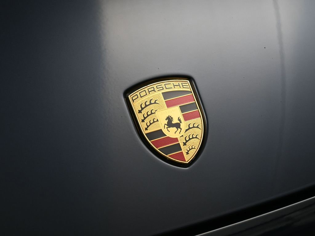 Certified 2022 Porsche Cayenne AWD/4WD image 13