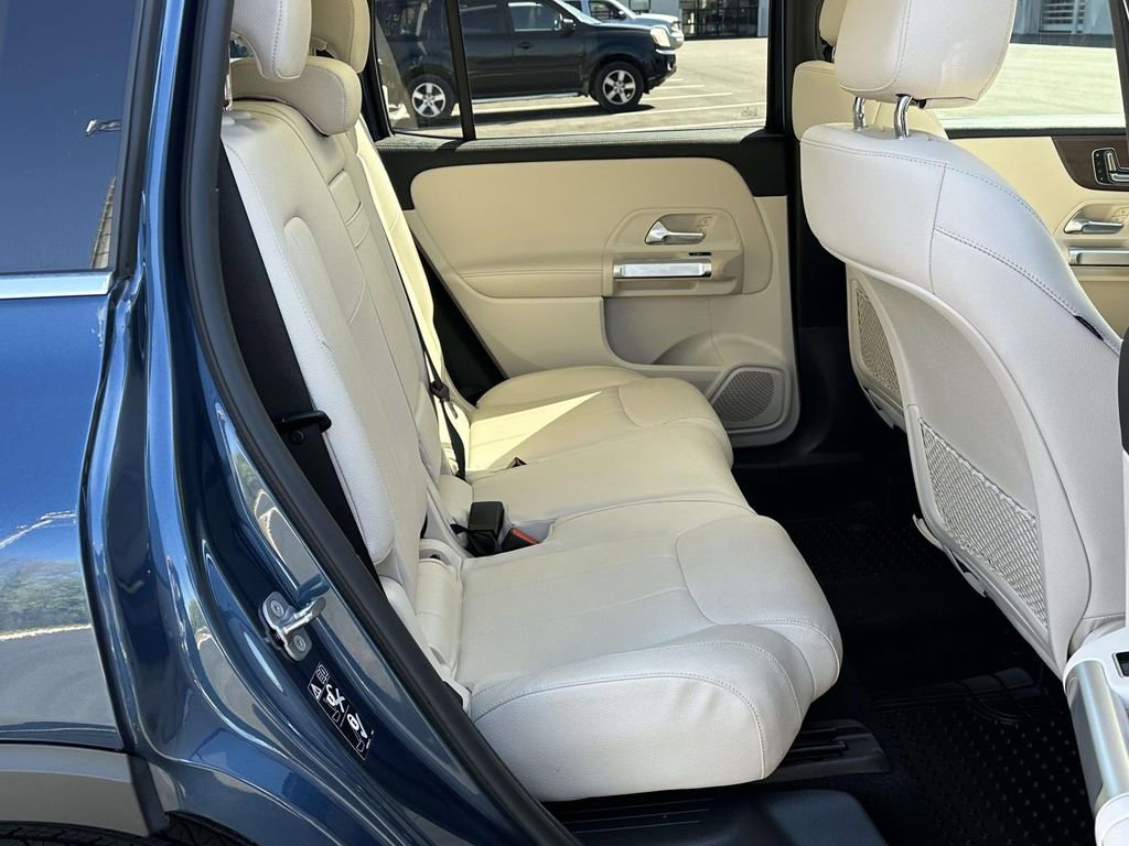 Used 2023 Mercedes-Benz GLB 250 image 7
