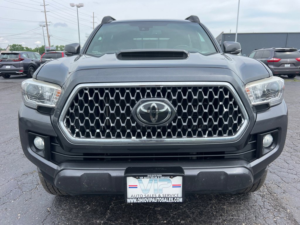 Used 2018 Toyota Tacoma TRD Sport AWD/4WD image 2