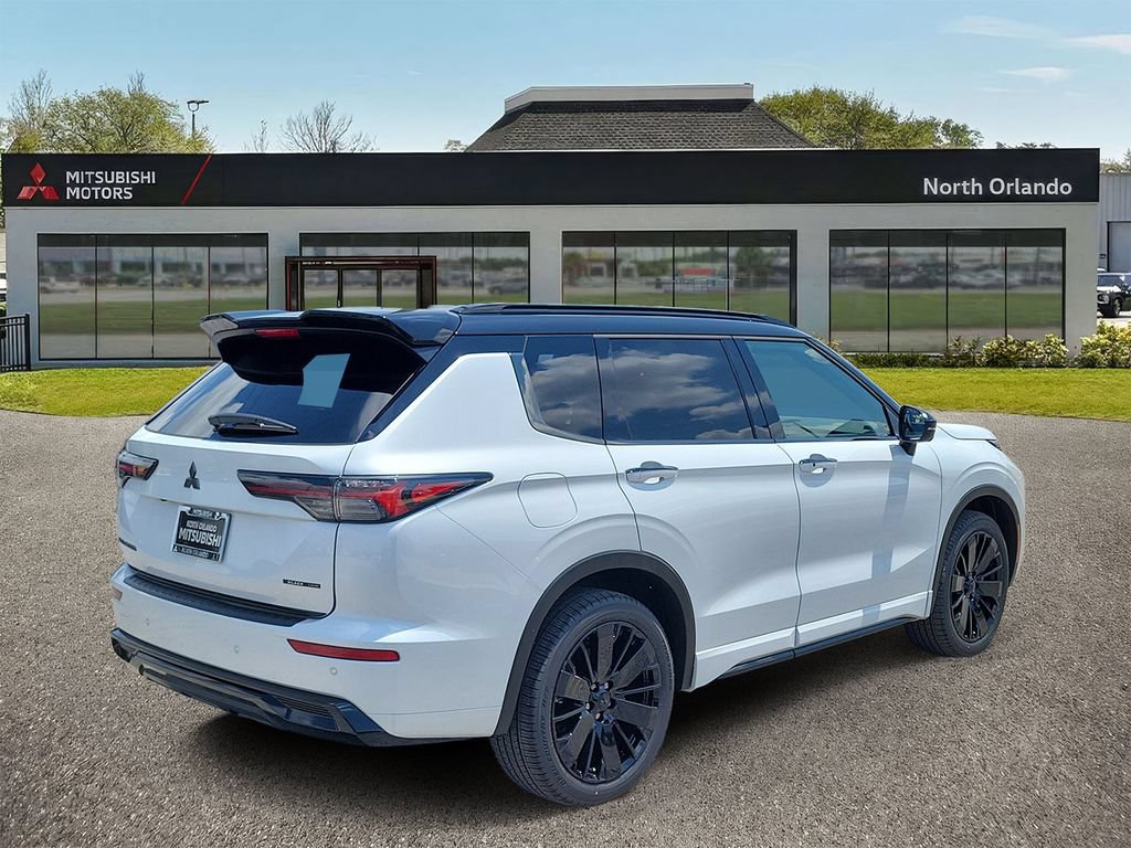 New 2026 Mitsubishi Outlander SEL Black Edition FWD image 3